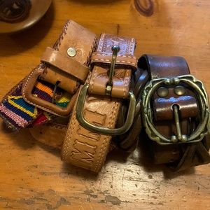 ✨🫶🏽 Amazing vintage leather belt lot!!🫶🏽✨🐴